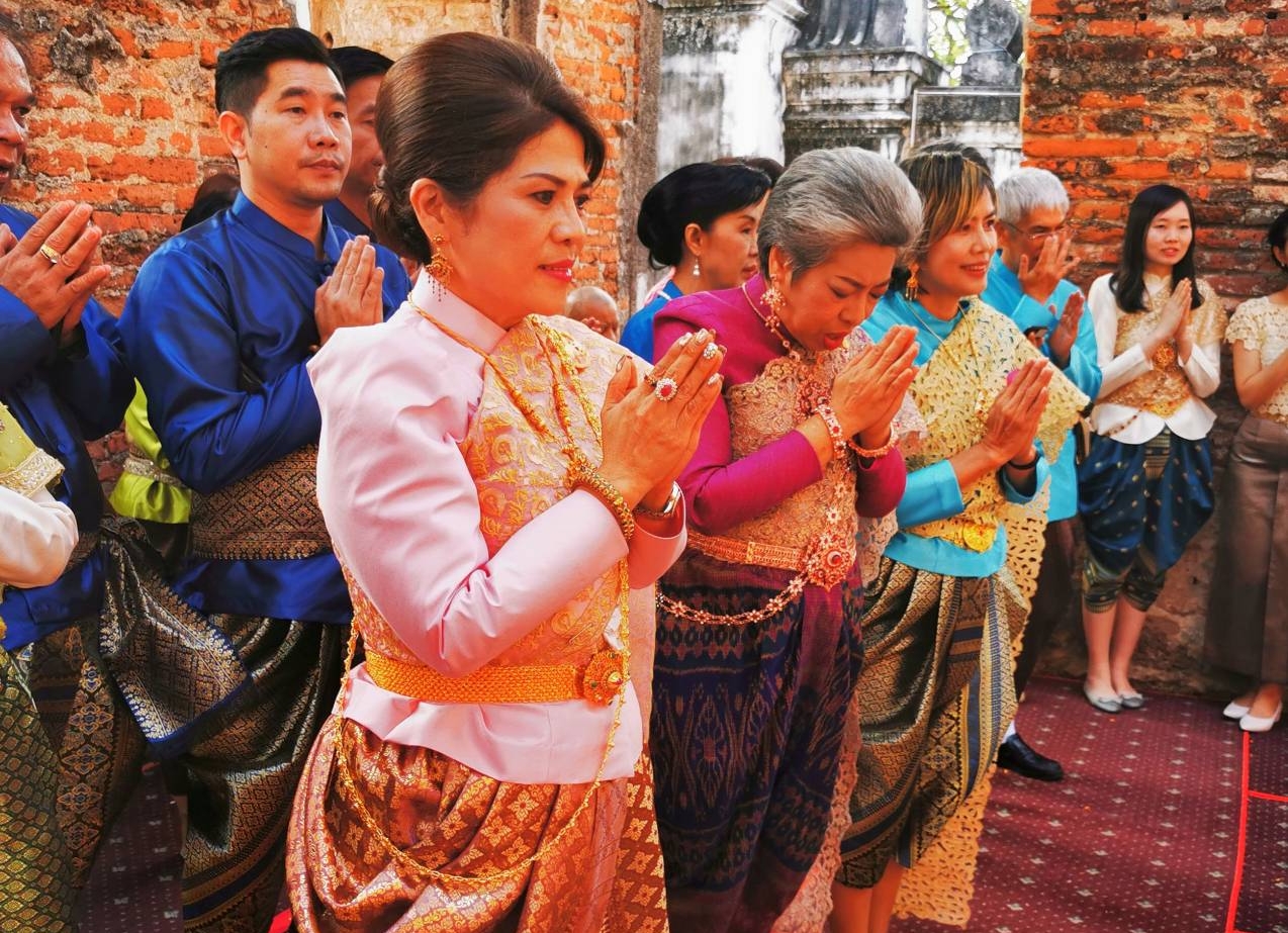 "สายใจ"​ นายกเทศมนตรีเมืองเขาสามยอด นำนักแสดงบวงสรวง "สมเด็จพระนารายณ์มหาราช​" งานแผ่นดินสมเด็จพระนารายณ์ 