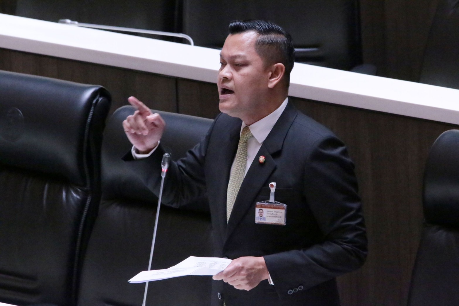 “ธนกร” ซัด “ปิยบุตร” เสี้ยมสุดโต่ง ชี้ใบอนุญาตนิรโทษฯคือประชาชนผ่านสภา ข้องใจออกตัวพูดแทนใครกันแน่ 
