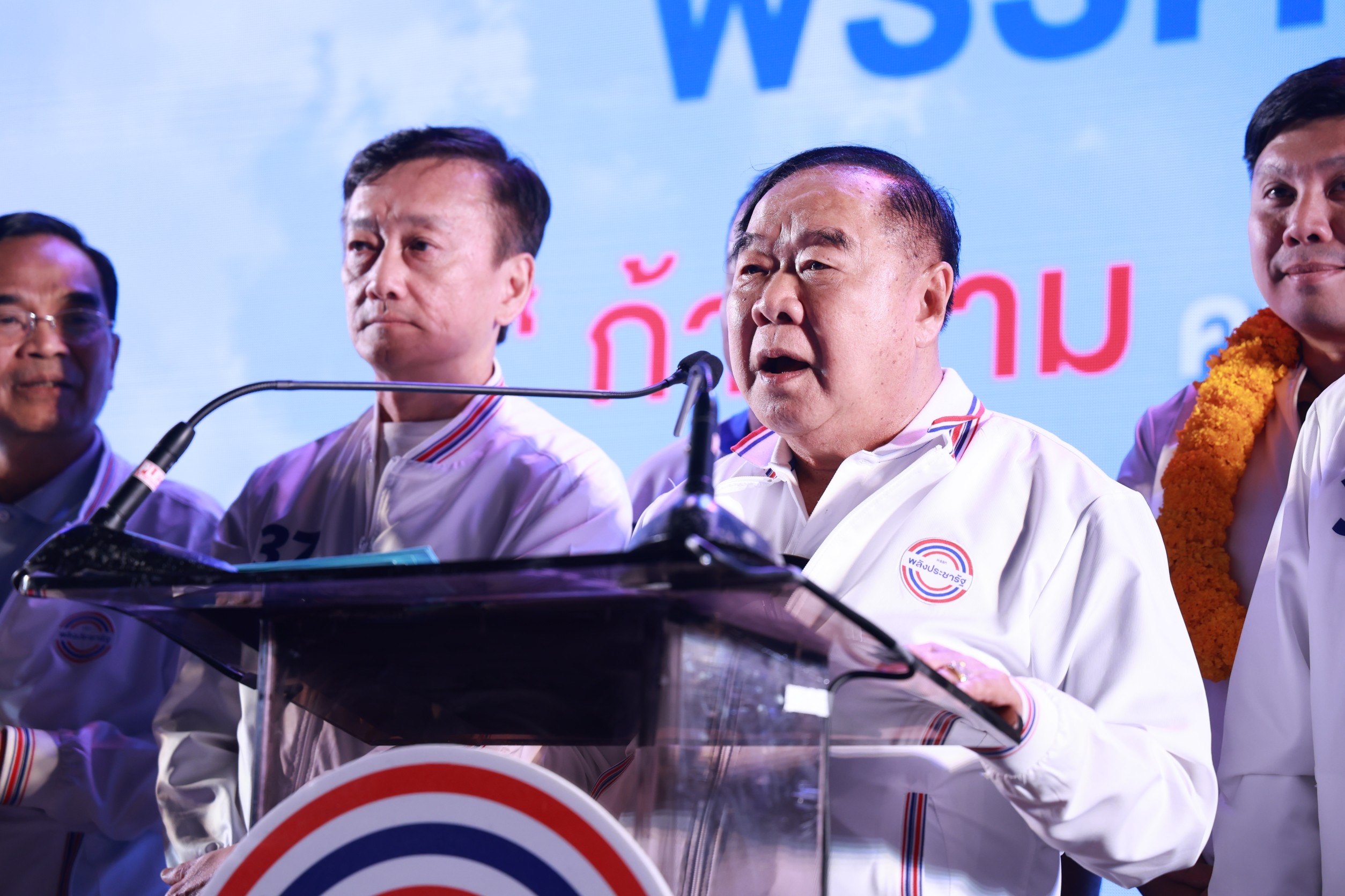  “บิ๊กป้อม” เปิดเวทีปราศรัยใหญ่ จ.สงขลา ชูนโยบายเขตเศรษฐกิจพิเศษภาคใต้ ขอเสียงกวาดทั้ง 9  เขต 