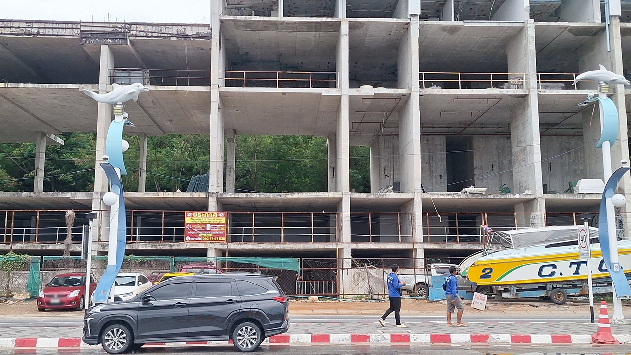 เมืองพัทยาสั่งห้ามใช้วอเตอร์ฟรอนท์ หลังพบเปิดรับฝากรถเก็บเงินนักท่องเที่ยว