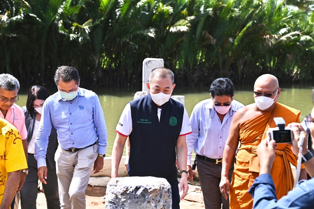 รมว.เกษตรฯ รุดติดตามพัฒนาคลองร้อยสาย หลอดเลือดสำคัญชาวบ้าน 6 ตำบล อำเภอเมืองสุราษฎร์ฯ