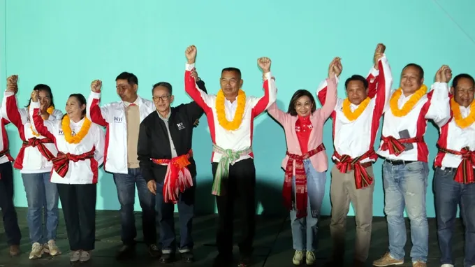 เพื่อไทยส่ง "มนพร" นำทัพเปิดตัว อดีต สส.บุญฐิณ ชิงนายก อบจ.มุกดาหาร