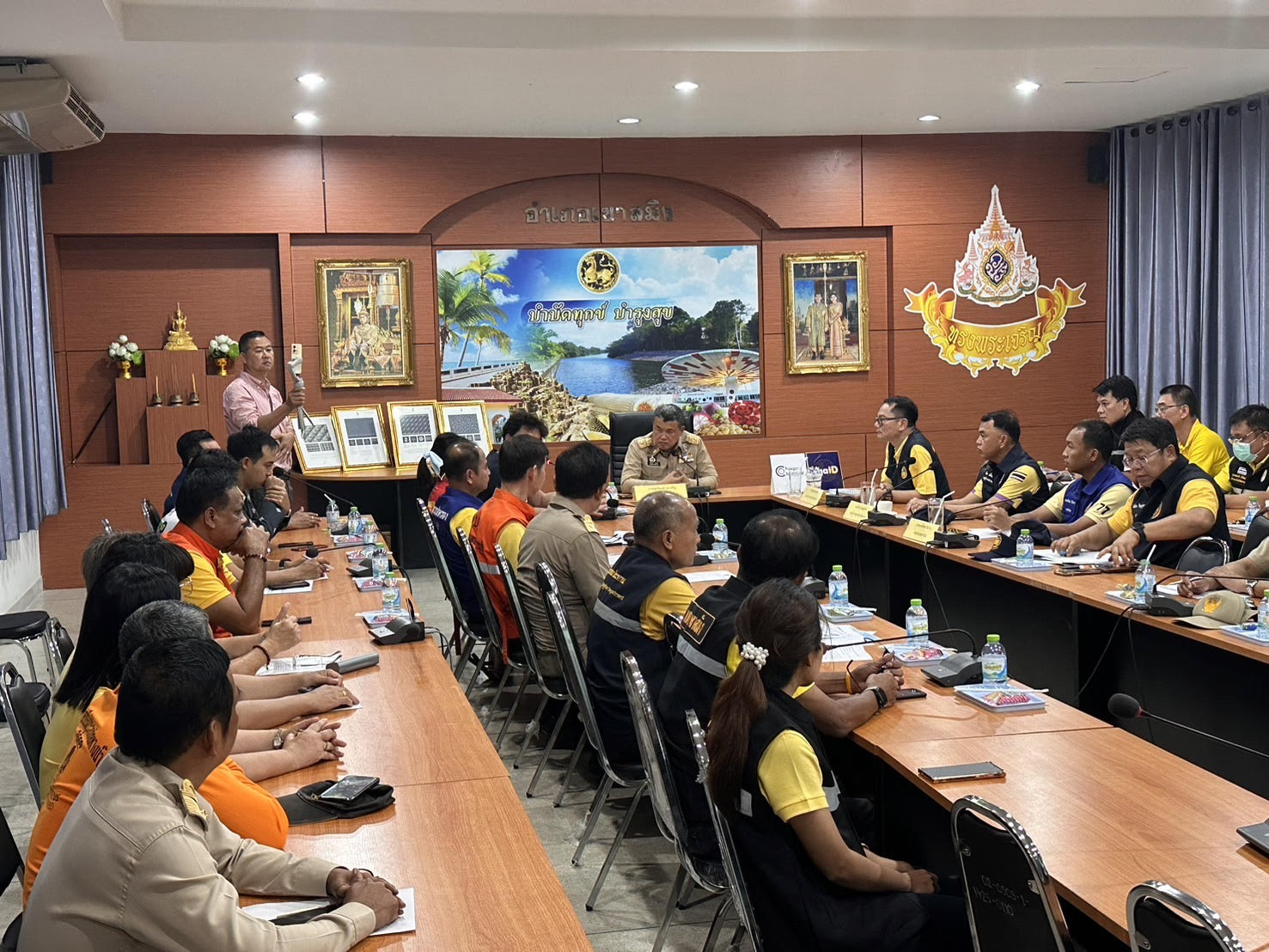 สส.ตราด หารือมาตรการเยียวยาผู้ประสบอุทกภัยหลังน้ำลด 