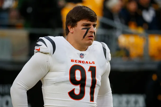 "เบงกอลส์" พร้อมพิจารณาเทรด "เทรย์ เฮนดริคสัน" พาส-รัชเชอร์ตัวเก่ง NFL