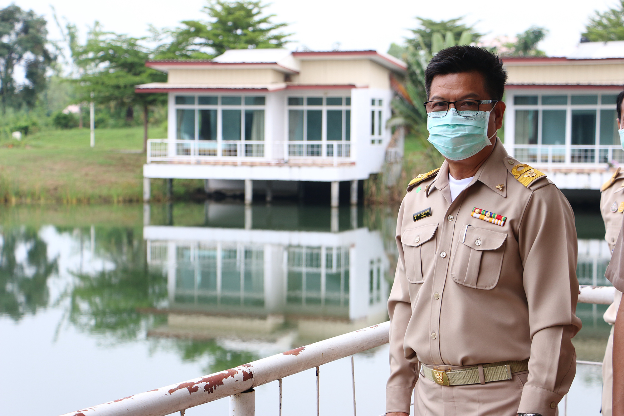 สสจ.พิจิตรพร้อมรับมือโควิด19แจงเศรษฐกิจการท่องเที่ยวกับสุขภาพต้องเดินหน้าไปควบคู่กัน