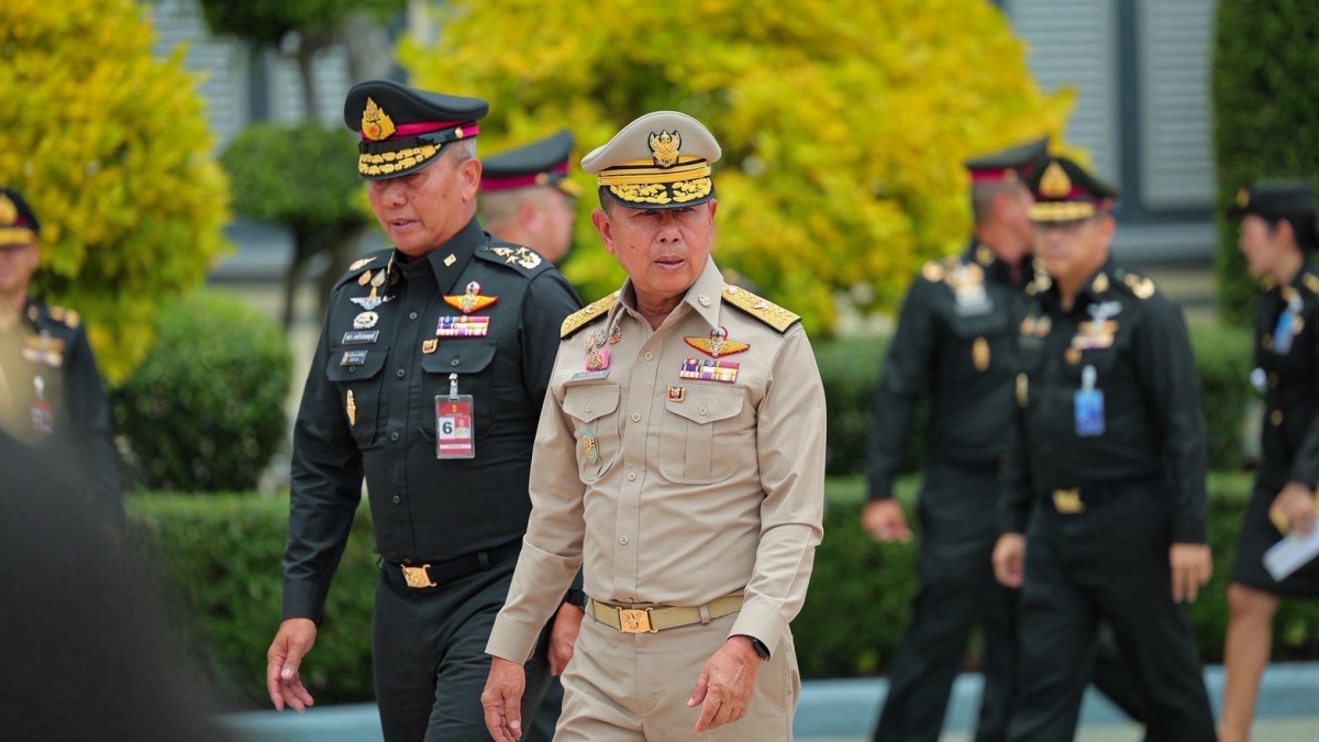 “ผบ.ทบ.” บินสหรัฐฯ ถกความร่วมมือทหาร จับตาคุยจัดซื้อ HIMARS-M777-Stryker หลังบทเรียนรบชายแดน