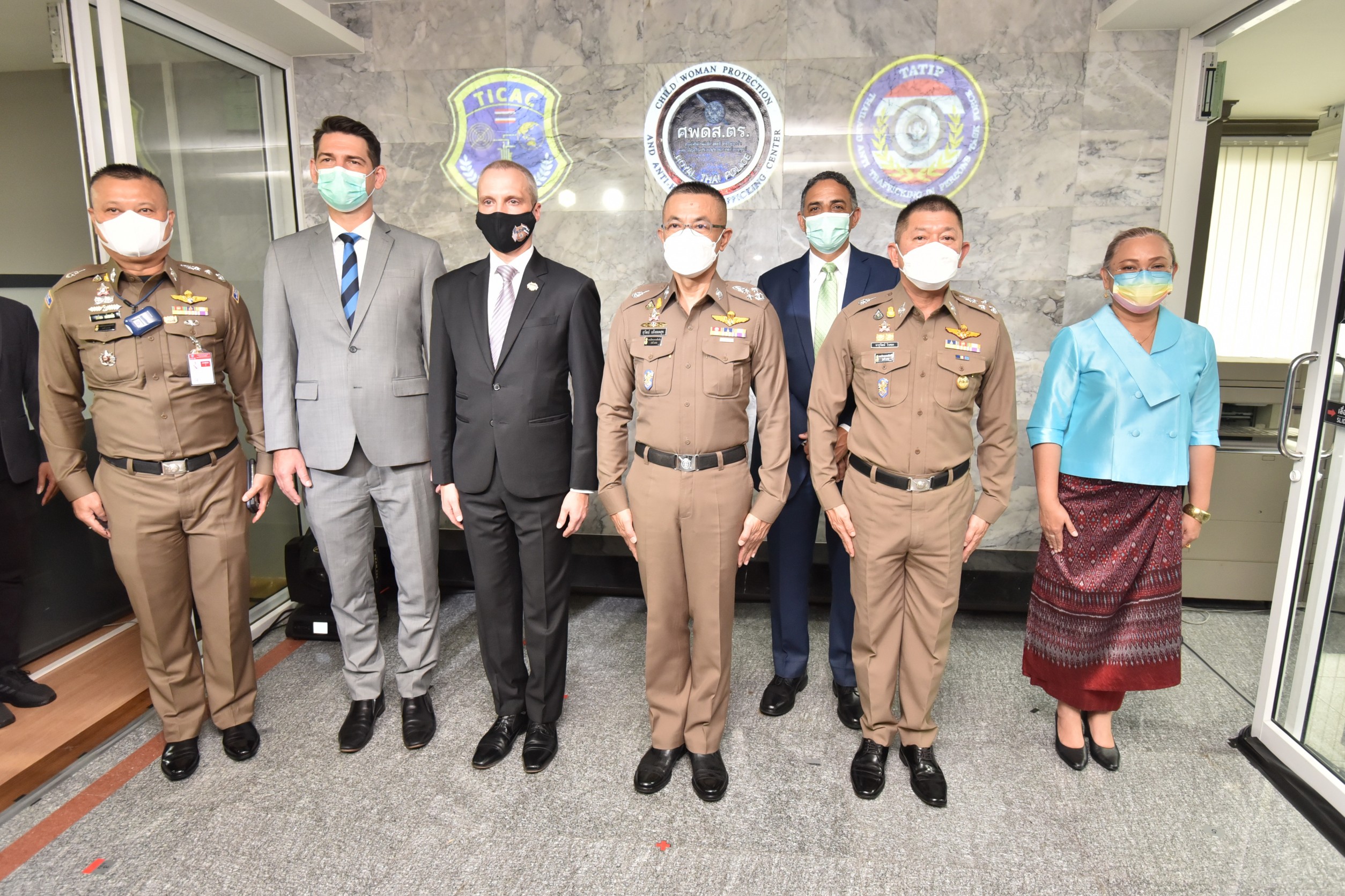 ตร.เปิดที่ทำการศูนย์พิทักษ์เด็ก สตรี ครอบครัวเพื่อรองรับภารกิจป้องกันปราบปรามการค้ามนุษย์และการทำประมงผิดกฎหมาย