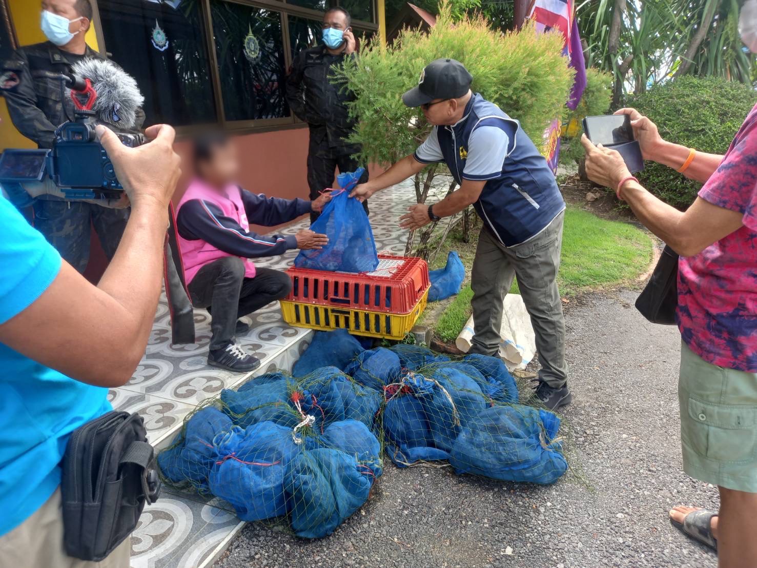 ตำรวจป่าไม้ รวบแก๊งค้าลิงแสมข้ามชาติ ทำเมนูเปิบพิสดาร