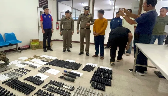 รวบหนุ่มผลิตอุปกรณ์ปืนอัดลมเถื่อน ยึดของกลางเพียบ