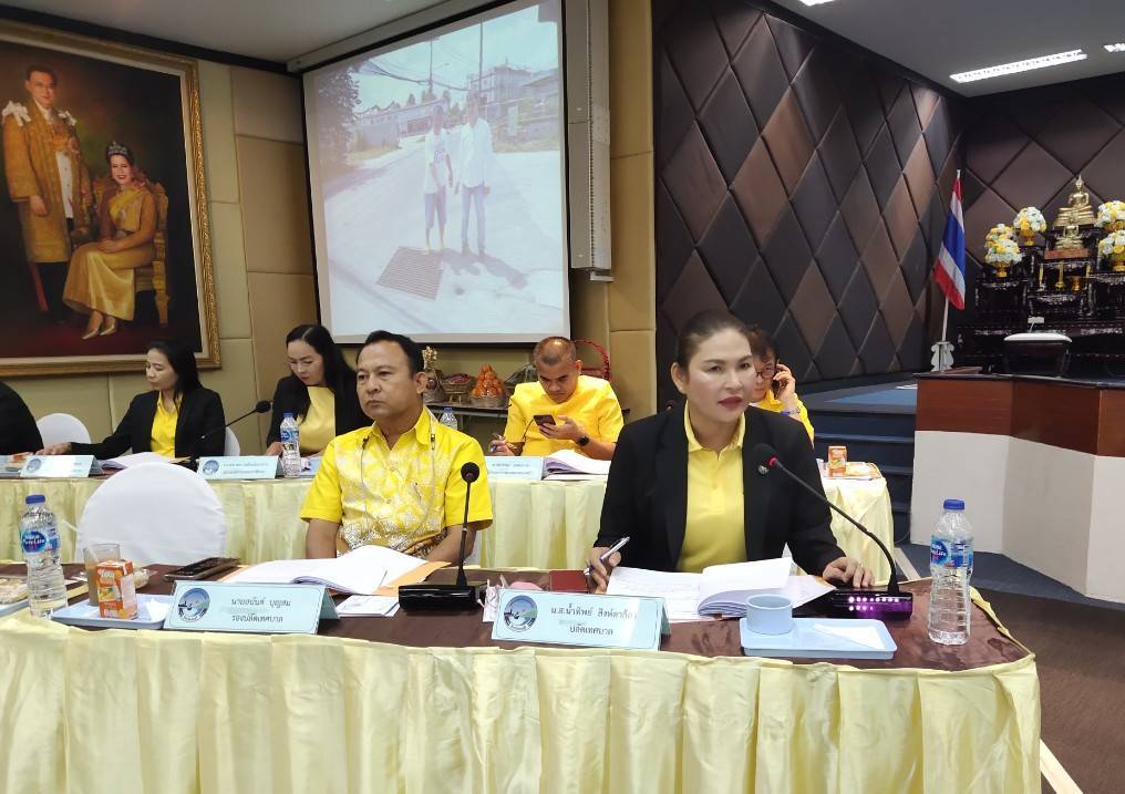 ทน.แหลมฉบัง หารือกับประปาแหลมฉบัง เตรียมยื่นเรื่องถึงมหาดไทย แก้ไขระบบจัดสรรน้ำในพื้นที่