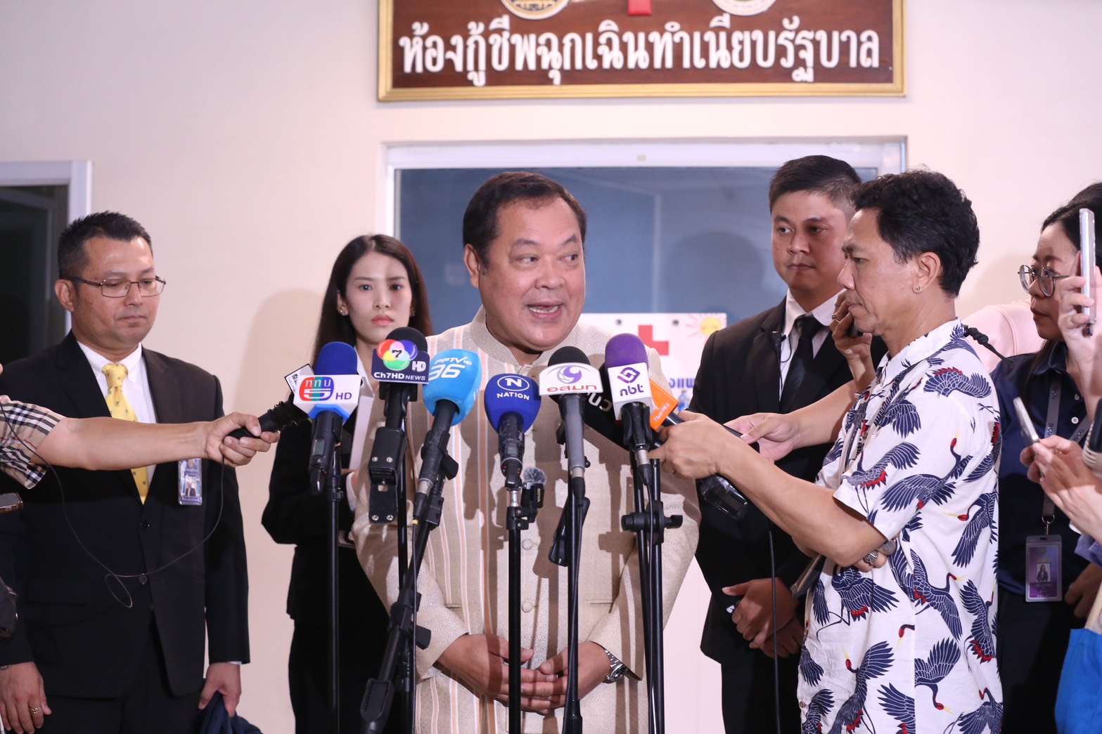 "ทวี" ยันยธ. เดินหน้าปฏิรูปกระบวนการยุติธรรม เรียกความเชื่อมั่นปชช. พร้อมช่วย "นายกฯ" แจงปม "ชั้น 14" 