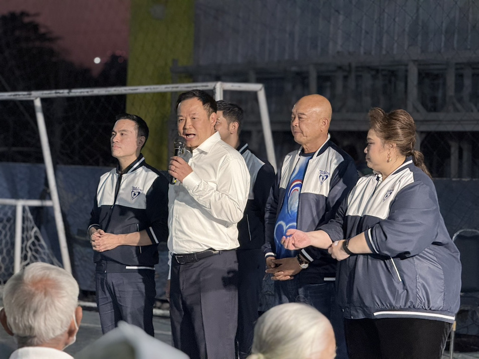 ‘อนุทิน’ โผล่เซอร์ไพรส์ช่วยลูกพรรคหาเสียงย่าน  ‘บึงพระรามเก้า ห้วยขวาง’ คว้ามอเตอร์ไซค์เรียก  ‘เอกนัฏ’ ซ้อน บึ่งไปเวทีปราศรัยขอคะแนน