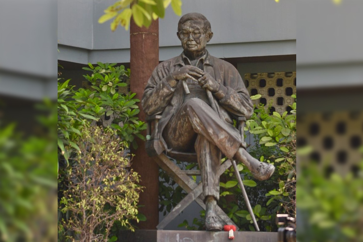 “ทวี สุรฤทธิกุล” เชิดชู  “หม่อมคึกฤทธิ์” ปราชญ์แห่งรัตนโกสินทร์