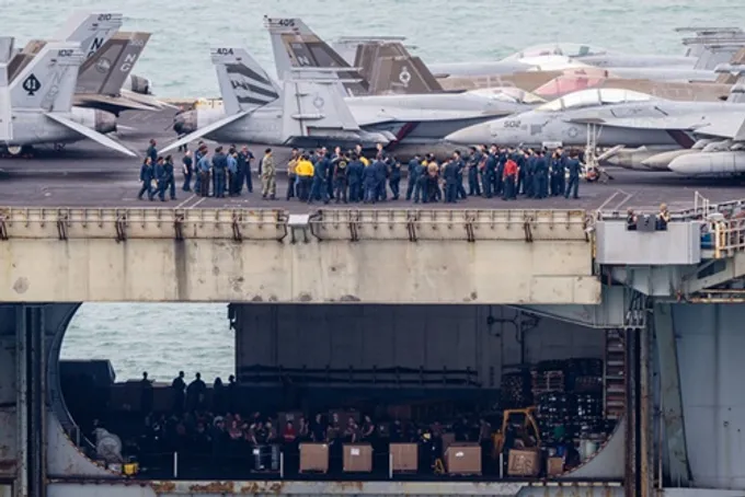 ทหารสหรัฐ 2 นาย ถูกส่งกลับขึ้นเรือ USS Abraham Lincoln หลังเมา ก่อเหตุทะเลาะวิวาทใกล้บาร์ที่พัทยา 