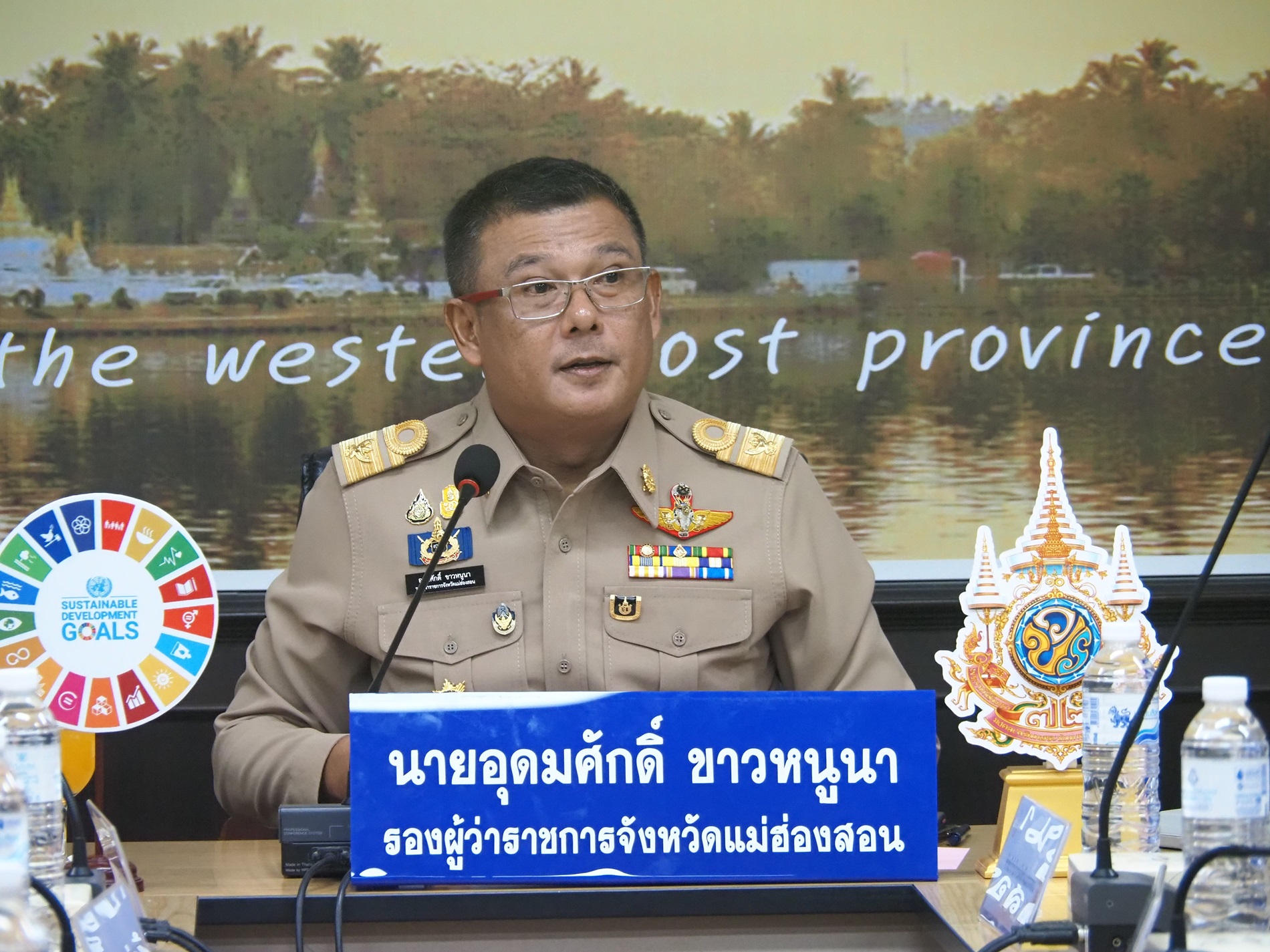แม่ฮ่องสอนเตรียมความพร้อมฝ่ายพิธีการ-จัดสถานที่ การจัดทำน้ำพระพุทธมนต์ศักดิ์สิทธิ์ 