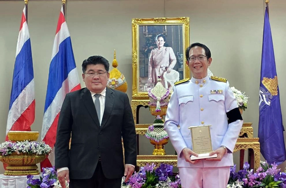 มก. ร่วมยินดี  "รศ.ดร.วิษณุ" คว้าโล่พระราชทาน "อาจารย์ดีเด่นแห่งชาติ" ปี 2568