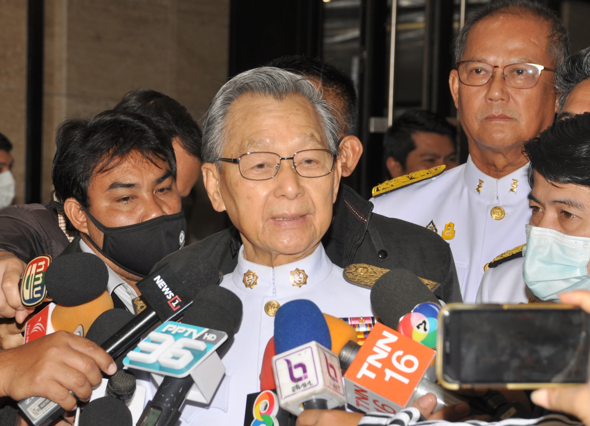 "ชวน" มอบเลขาฯสภา พิจารณาต่อสัญญาก่อสร้างอาคารรัฐสภาก่อนหมดสัญญาสิ้นปีนี้ 