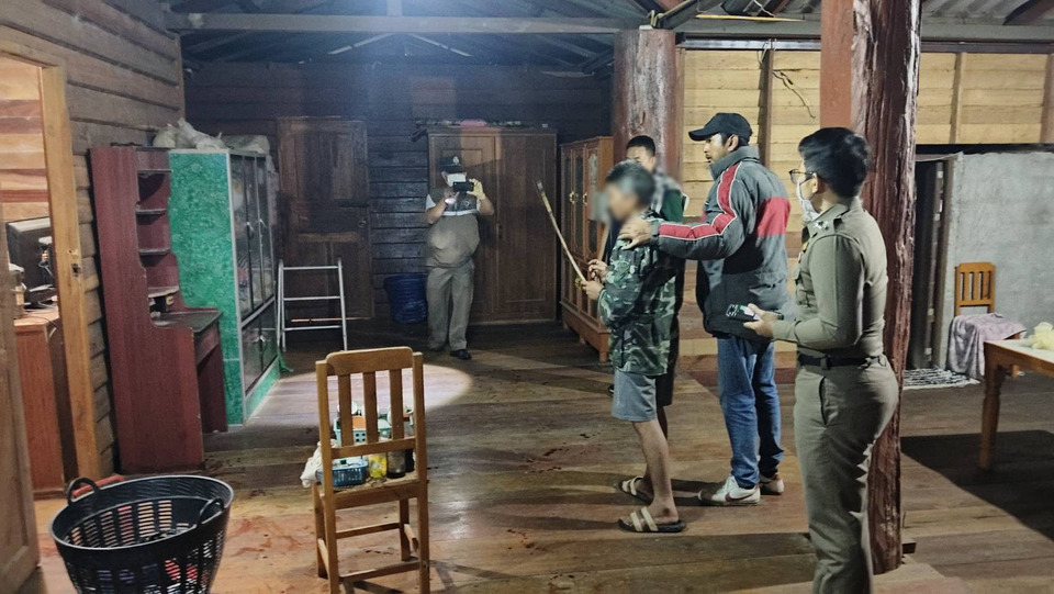   ลำปางสลด! ย่ารับเคราะห์แทนหลาน ถูกชายคลั่งบุกบ้านฟันดับตร.รวบทันควัน