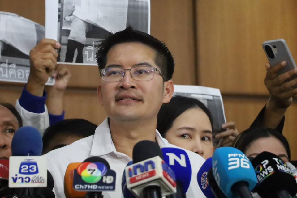 ‘เต้ มงคลกิตติ์’ บุก กกต. จี้ไขก๊อกใน 7 วัน ขู่ฟ้องศาล ชี้นับคะแนนใหม่ไร้ประโยชน์ ล้มเลือกตั้งทั้งประเทศ