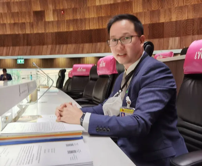 "เพื่อไทย" บี้ "ประยุทธ์" ศึกษาข้อมูลเศรษฐกิจก่อนให้โฆษกพูดมั่ว เย้ยหมดความน่าเชื่อถือ 