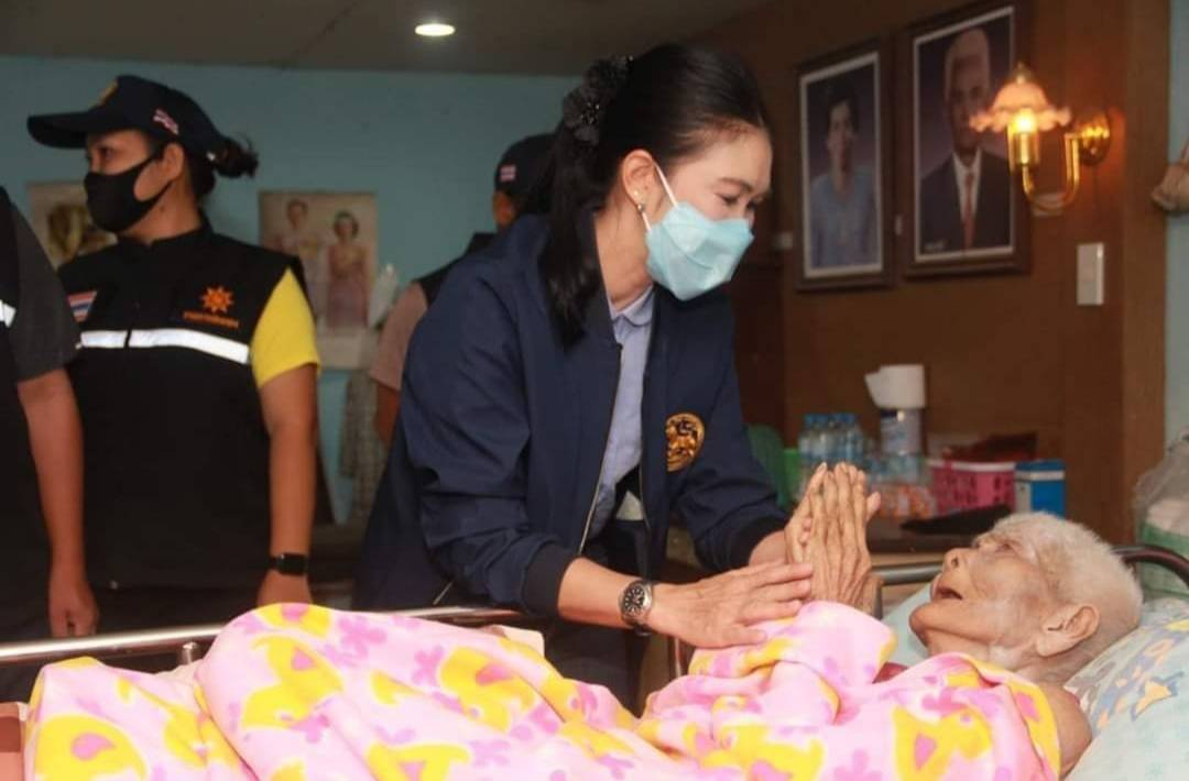 นอภ.แปดริ้ว ห่วงใยประชาชน ลงพื้นที่ไม่เว้นแม้แต่วันหยุดราชการ 