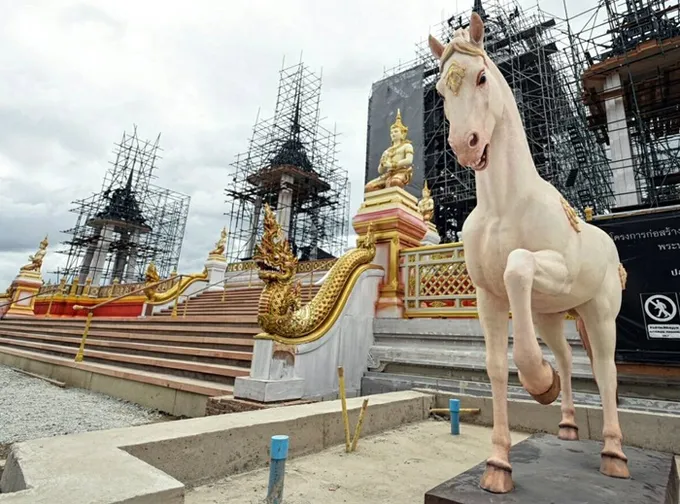 ทดสอบคุณภาพสีเทวดานั่ง-ม้าตั้งประดับพระเมรุมาศ1เดือน