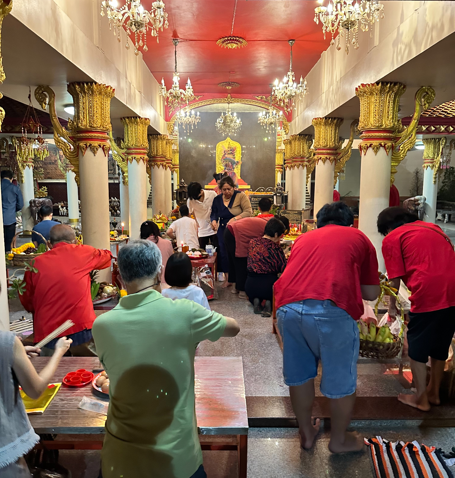 ตรุษจีนเมืองน้ำดำคึกคัก แห่ขอพรศาลเจ้าพ่อหลักเมือง ขอเศรษฐกิจฟื้นตัว การเมืองมีคุณภาพ