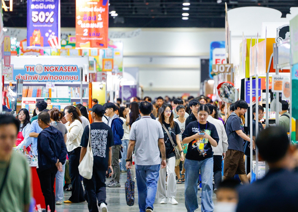 สุดปัง!งานมหกรรมหนังสือฯ เปิดแค่ 2 วัน คนแห่ร่วมงานล้นหลาม บรรยากาศคึกคัก มัดรวมโปรฯเด็ด ตั้งแต่วันนี้ - 9 ต.ค.ที่ศูนย์สิริกิติ์