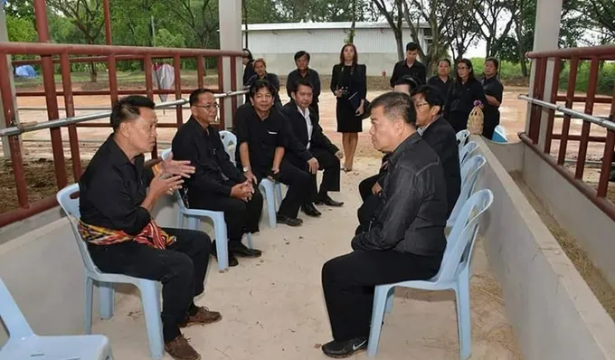 กรมส่งเสริมสหกรณ์ ตรวจเยี่ยมโครงการส่งเสริมการเลี้ยงโคขุนแบบรวมกลุ่ม ด้วยวิธีการสหกรณ์