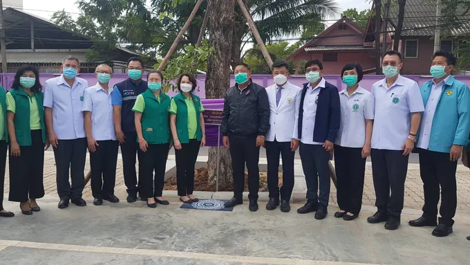 ปลัด สธ. เปิดอาคารจิตเวช รพ.ชัยภูมิ พร้อมรับมอบอาคารร่วมบุญเฉลิมพระเกียรติ รพ.หนองบัวแดง 