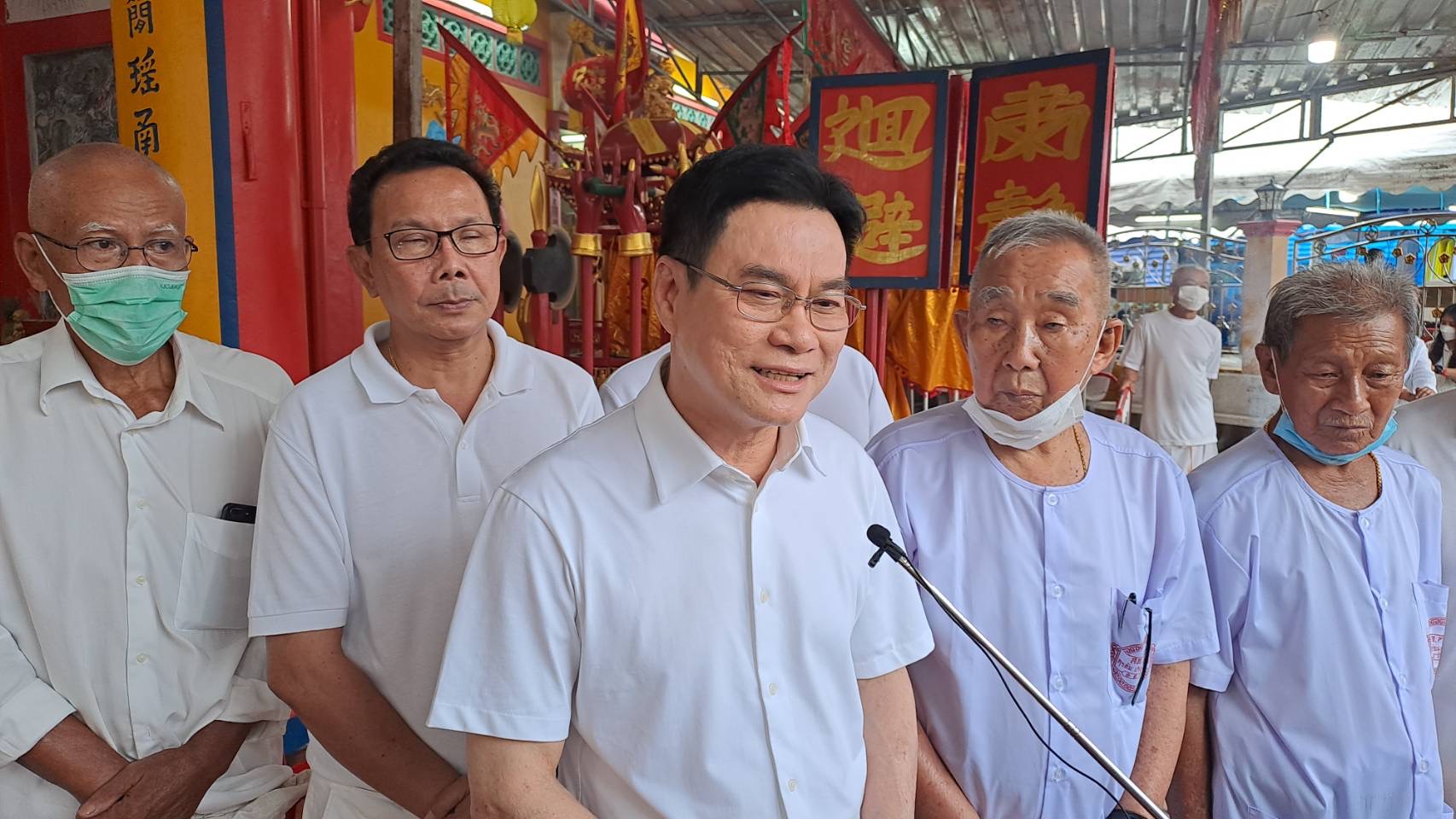 ‘จุรินทร์’ ชี้คำวินิจฉัยศาลรัฐธรรมนูญผูกพันทุกองค์กร พร้อมปรับรัฐมนตรีแทนคนลาออก