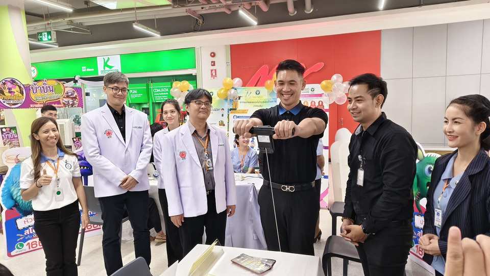 รพ.ศรีสะเกษ ยกทีมแพทย์ตรวจสุขภาพเคลื่อนที่ ดูแลกายใจประชาชน เนื่องใน 3 วาระสุขภาพโลก 