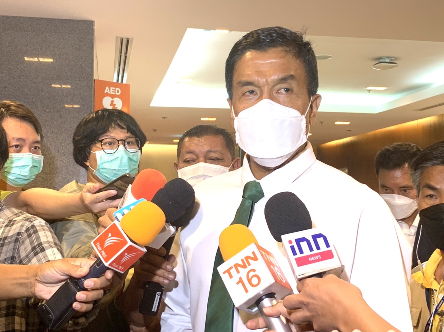 “ชัชชาติ” สั่งมอนิเตอร์ผู้ป่วยฝีดาษลิง บอกคนกรุงไม่ต้องตระหนกเตรียมออกข้อปฏิบัติตัว
