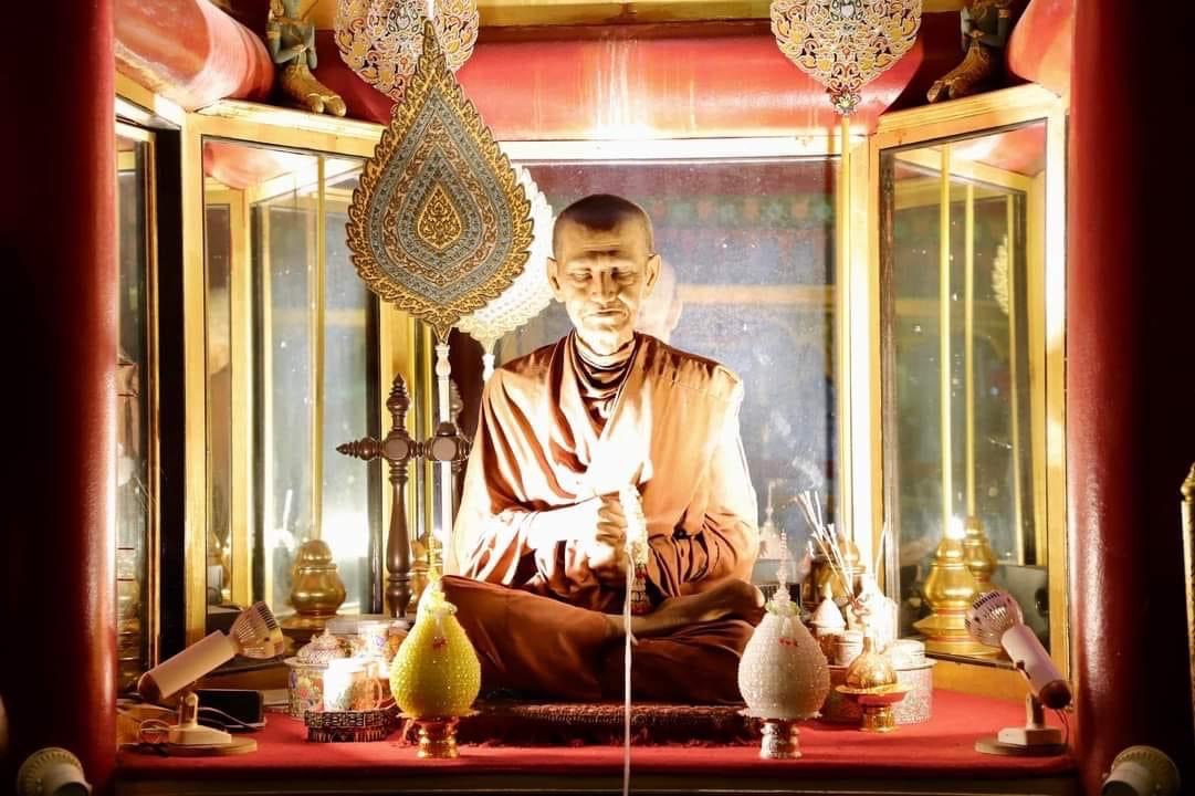 วัดอินทรวิหาร’จัดสร้างแผ่นยันต์121พระคาถาสมเด็จพระพุฒาจารย์โต พร้อมขันล้างหน้ามหามงคลฯ เป็นพระของขวัญ มอบคนที่รัก ในช่วงเทศกาลปีใหม่2568