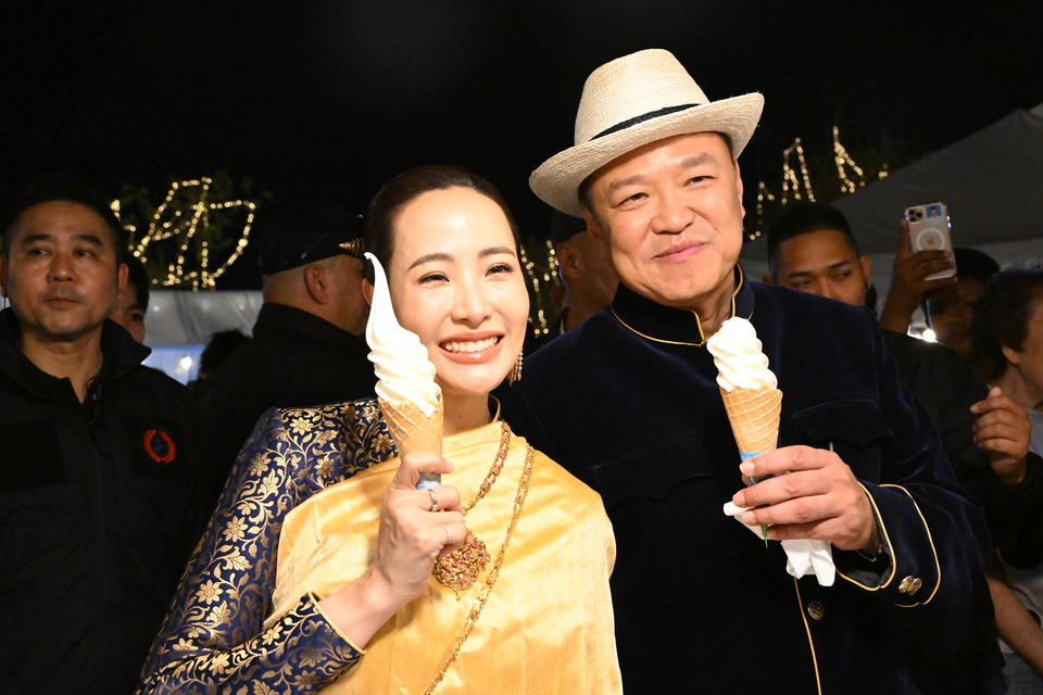 เปิดบัญชีทรัพย์สิน “อนุทิน” พ้น สส. เหลือ 3.36 พันล้าน มีเครื่องบิน 3 ลำ ทรัพย์ลดกว่า 618 ล้าน “จ๋า ธนนนท์” มีปืน 1 กระบอก
