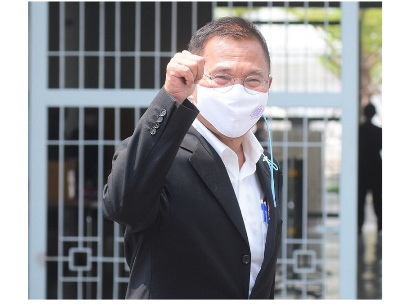 “วัฒนา” ลุ้นคำวินิจฉัยศาลปมคดีทุจริบ้านเอื้ออาทร รับเตรียมถวายฎีกาต่อ  
