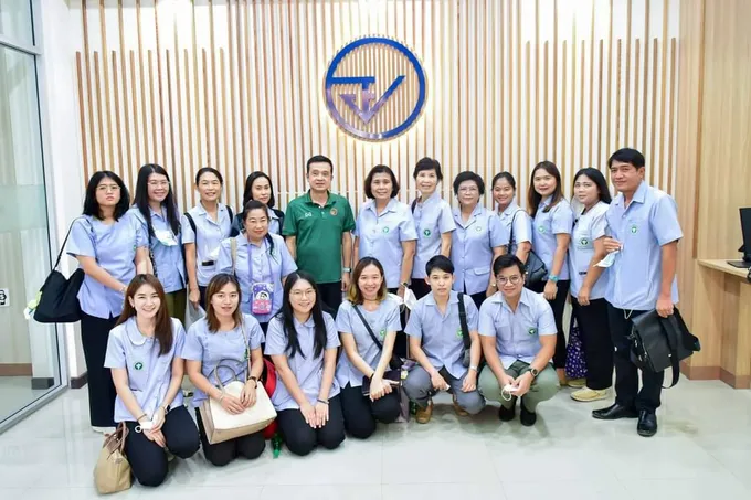 สสจ.กาญจนบุรีต้อนรับคณะศึกษาดูงานจากกลุ่มงานคุ้มครองผู้บริโภคและเภสัชสสจ.อ่างทอง