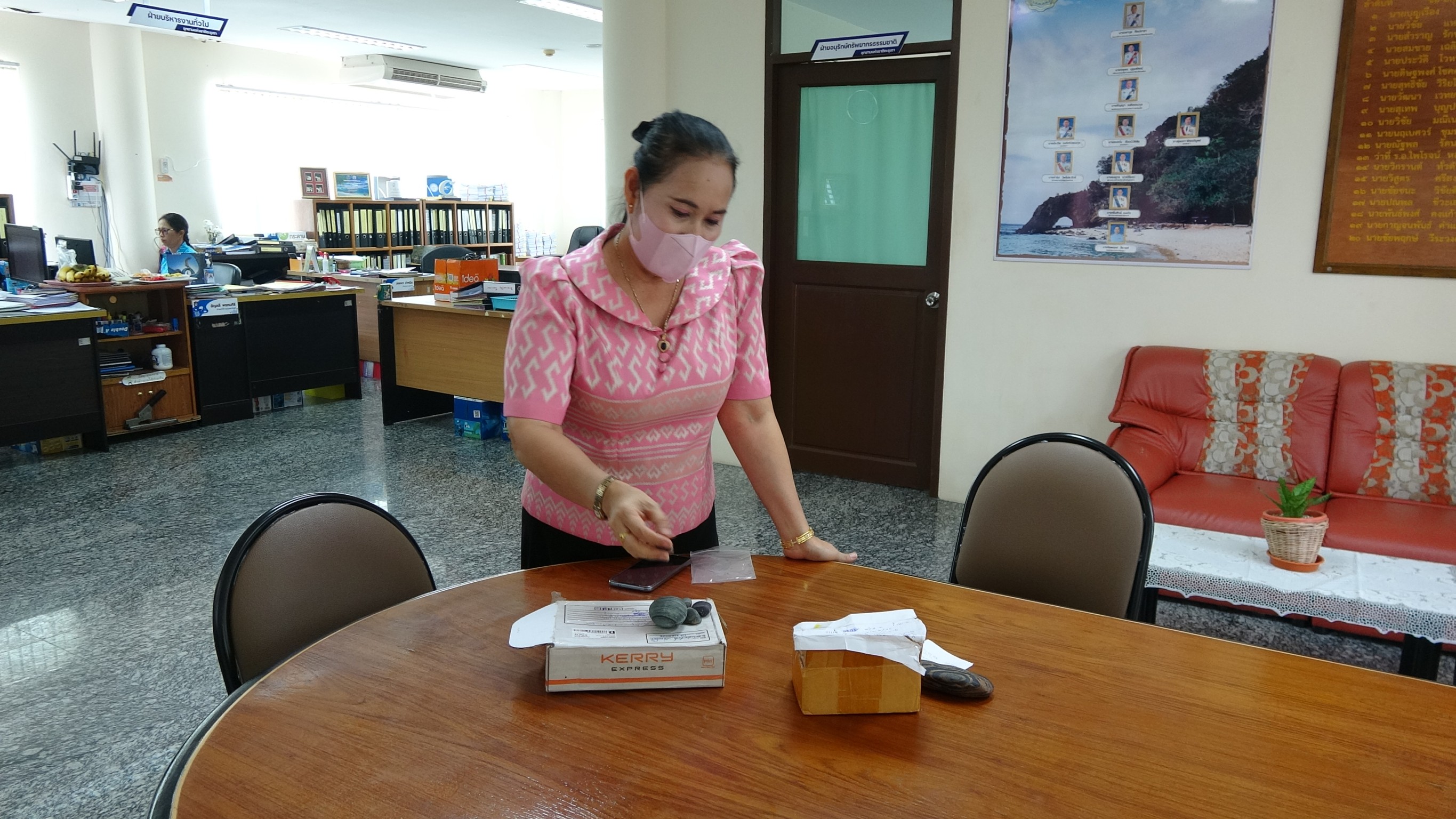 อาถรรพ์หินเกาะตะรุเตา  นทท.หลอนหลังขโมยต้องส่งคืนผ่านกล่องพัสดุ !!พร้อมขอขมาเจ้าพ่อตะรุเตา