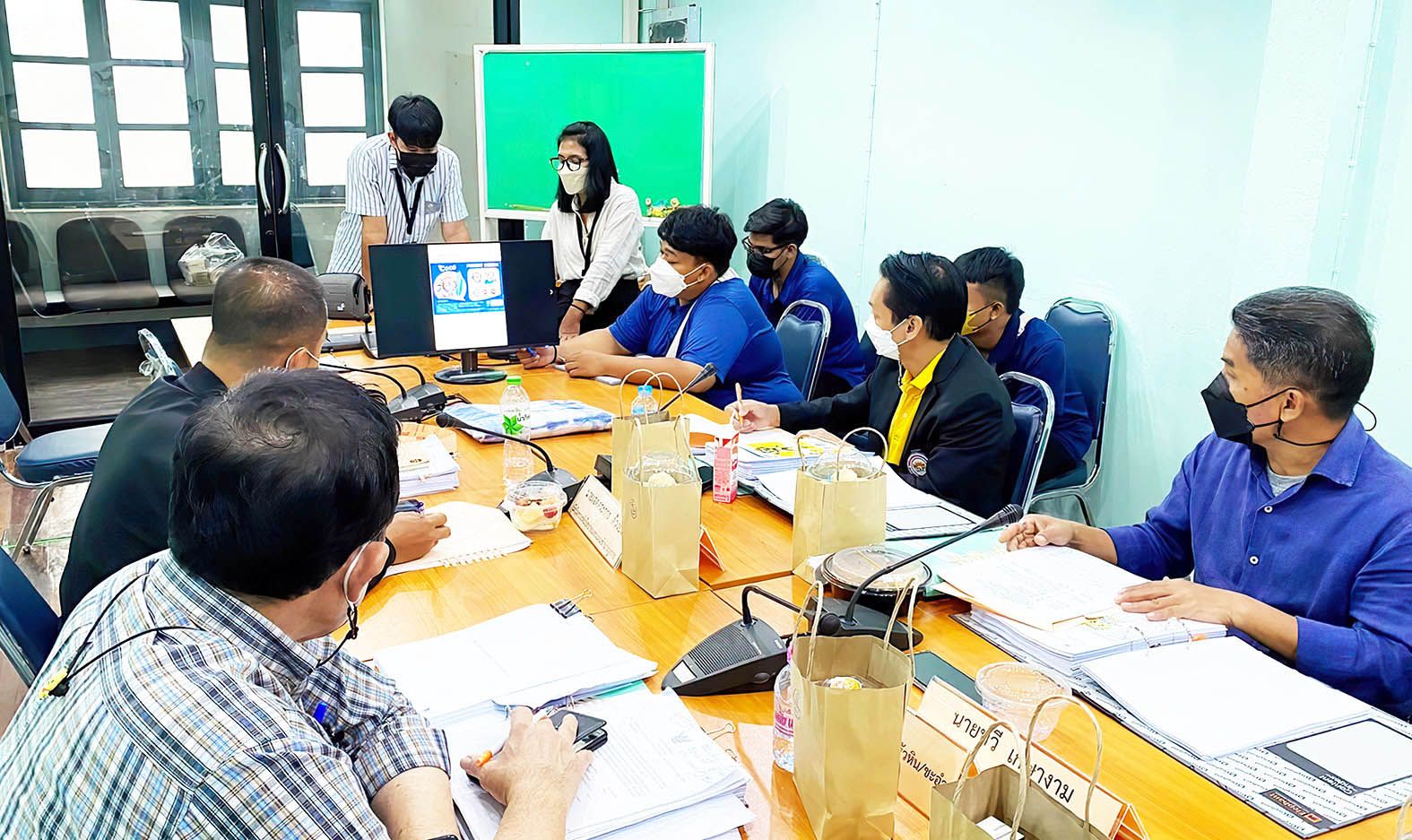  ประจวบฯชวนโหวตหาผู้ชนะเลิศออกแบบมาสคอต "ค่างแว่นถิ่นใต้"
