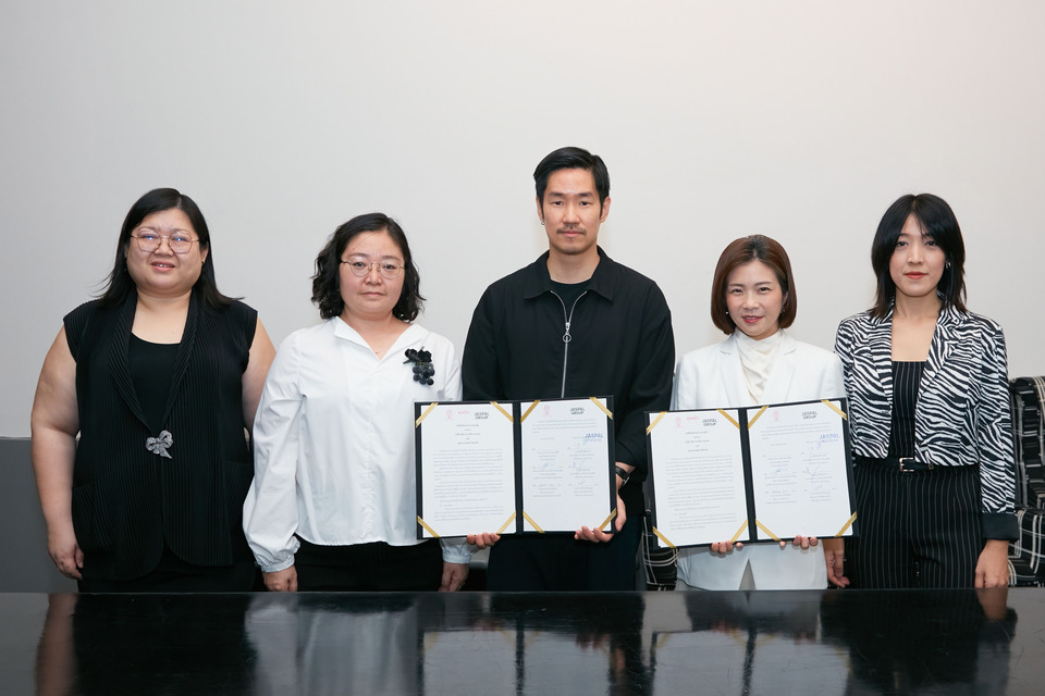 ยัสปาล กรุ๊ป ยกระดับอุตสาหกรรมแฟชั่นไทย ผนึกกำลัง 4 สถาบันการศึกษา ลงนาม MOU ส่งเสริมดีไซเนอร์รุ่นใหม่