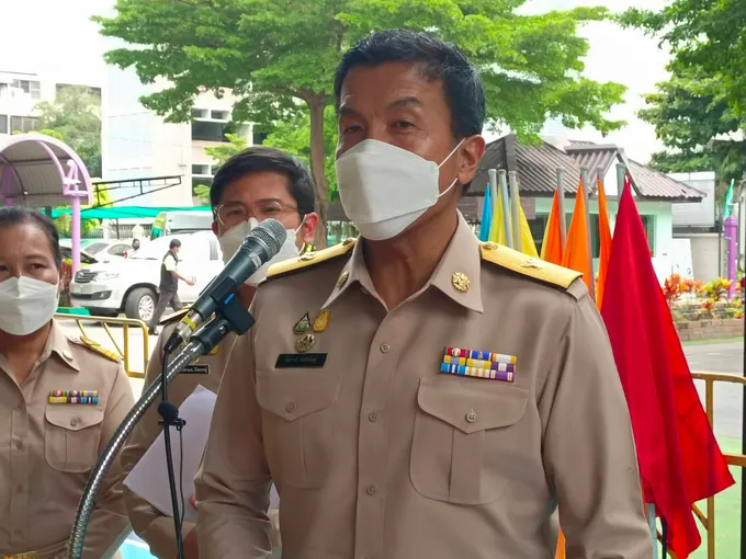 “ชัชชาติ” เตือน 2 วันนี้ฝุ่นพีค รุดตรวจเข้มมาตรการ PM 2.5 ในโรงเรียน
