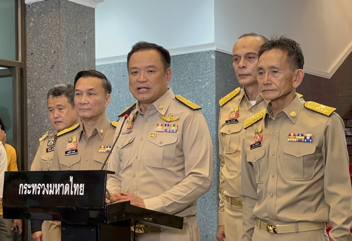 "อนุทิน" เตรียมถกปม "ฝากตำรวจ" หลังลูกน้องกำนันดังนครปฐม รัวยิง "ตร.ทางหลวง" ดับ