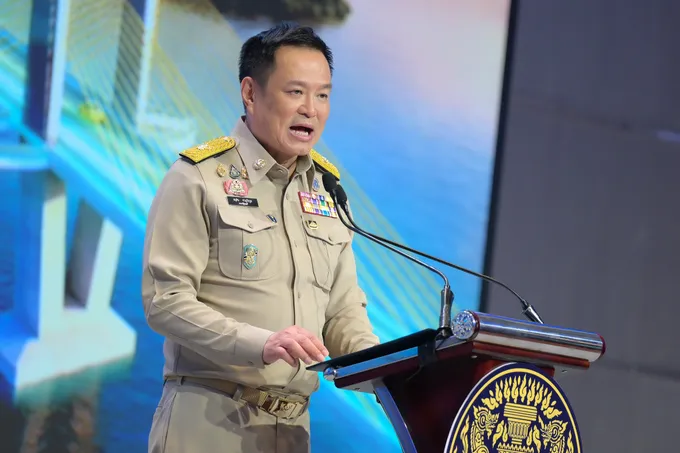 “อนุทิน” ลุยสงขลา ลั่นรัฐทุ่มงบเต็มที่ฟื้นระบบน้ำ 5 จังหวัดใต้ จ่อทำประกันอุทกภัยให้ทุกครัวเรือน