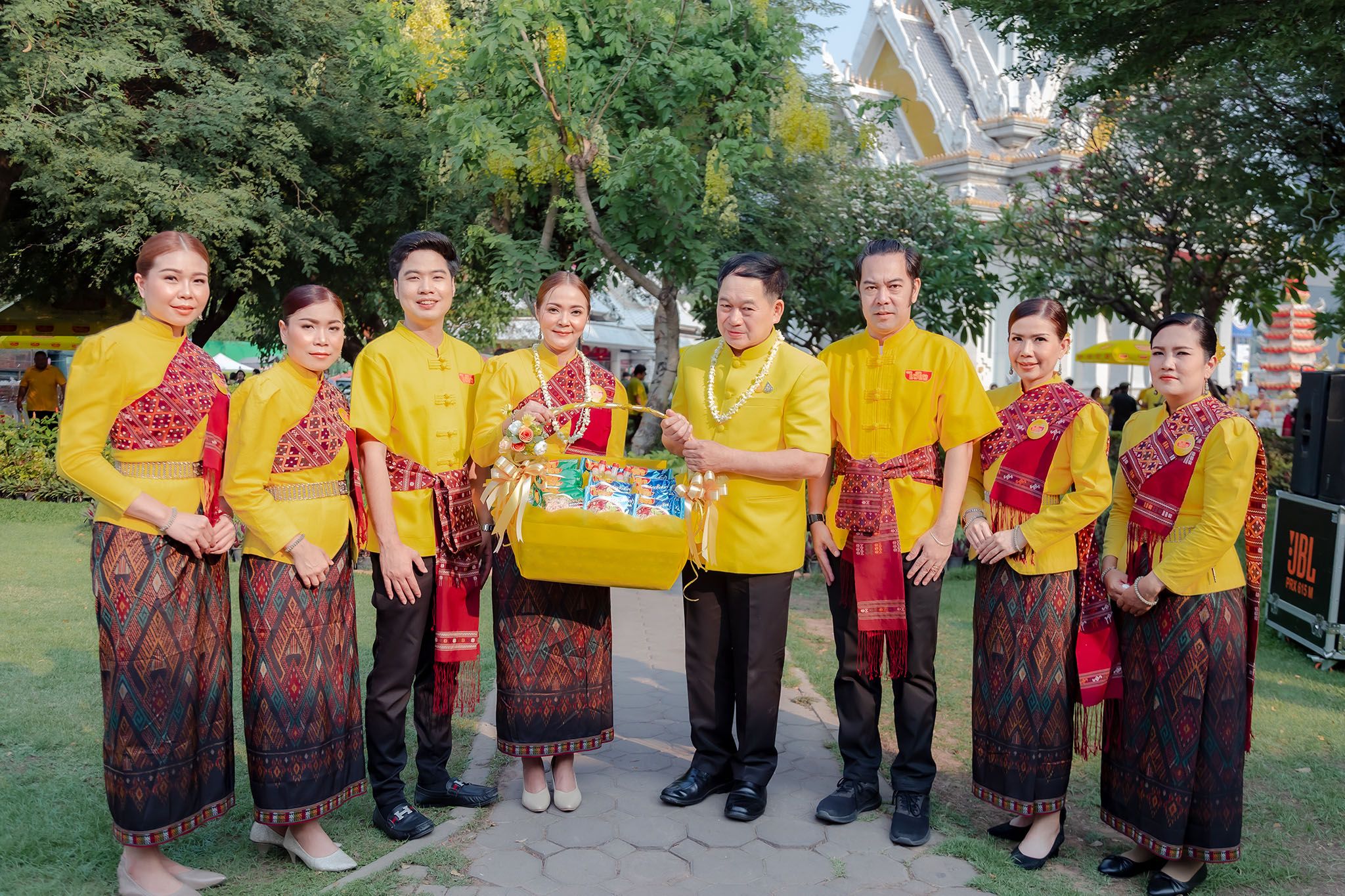 “ไวไว" ร่วมสืบสานงานบุญ “ดอกคูนเสียงแคนและถนนข้าวเหนียว ประจำปี 2567”