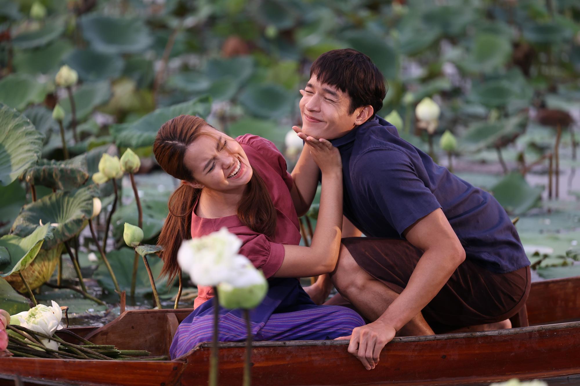 “อีบัวกับไอ้ขวัญ” เฮสนั่นลั่นทุ่งบางกะปิ “เพื่อน - เดนิส” ปลื้มทุบเรตติ้งนิวไฮยกแผง