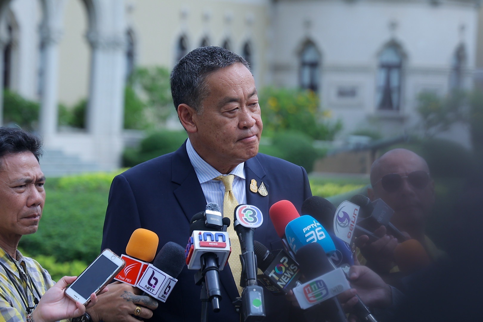 "นายกฯ" เผยถกครม.เศรษฐกิจ วันนี้ติดตามความคืบหน้ามาตรการกระตุ้นศก. ย้ำ "ดิจิทัลวอลเล็ต" ให้รอฟัง "จุลพันธ์" กันสับสน