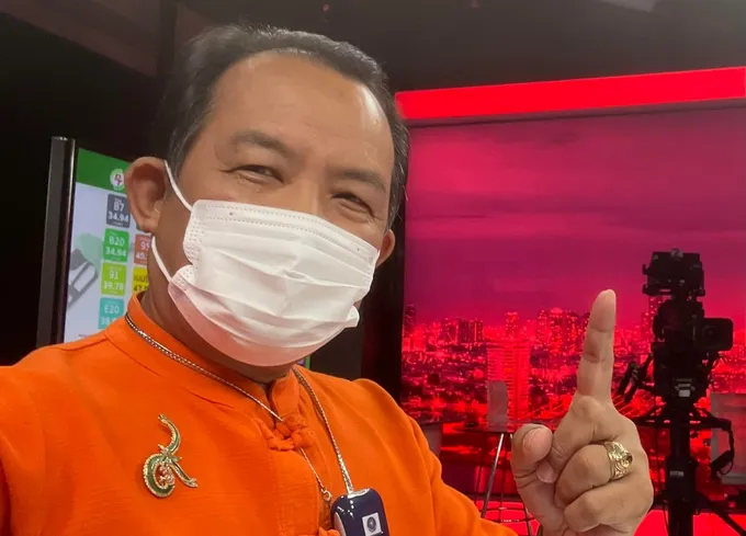  'ศรีสุวรรณ' แซะ 'ชช.' ลำดับความสำคัญเป็นไหม น้ำยังท่วมจะจัดกรุงเทพฯมาราธอน