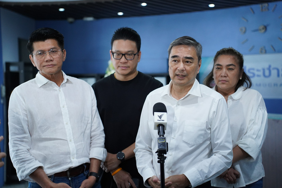 “มาร์ค” ลั่นปชป.พร้อม 100%! บ่นเสียดายชิงยุบสภา ตัดตอนแก้ปัญหา "ชายแดน-น้ำท่วม" ชี้อำนาจ กกต.คุมเลื่อนเลือกตั้ง