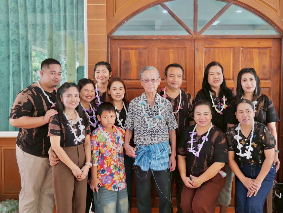 "ชวน" อวยพรสงกรานต์ ย้ำทุกฝ่ายยึดความถูกต้อง-สุจริต แก้เหลื่อมล้ำ-เลือกปฏิบัติ