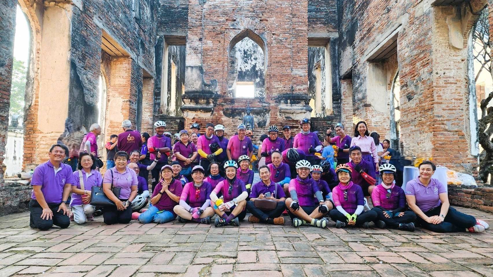 ถึงลพบุรีแล้ว นักปั่น มช. ปั่นจักรยานระยะทาง กว่า 800 กม. โครงการ "ปั่นเพื่อน้อง" กรุงเทพฯ - เชียงใหม่